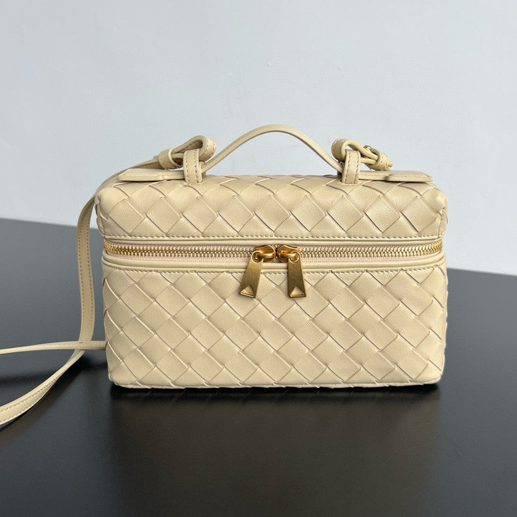 BV VANITY CASE 22*12.5*5