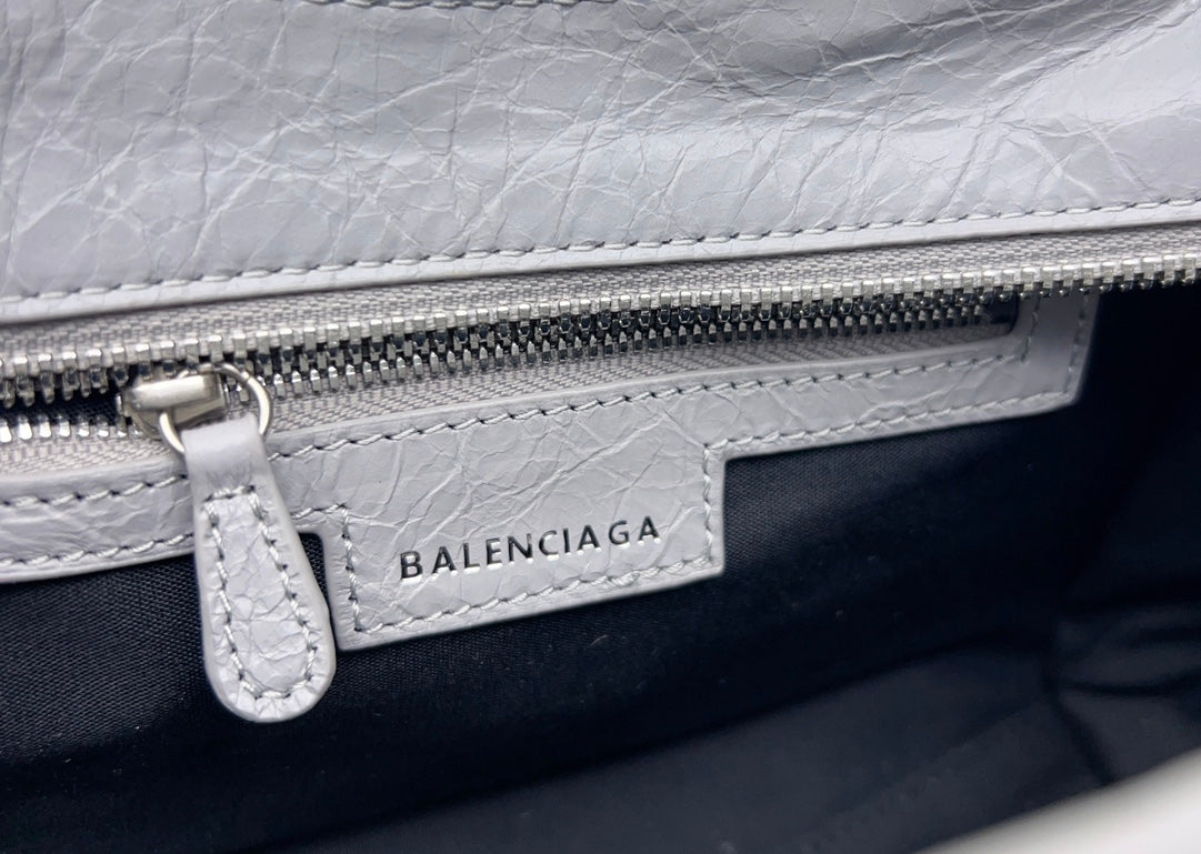NEO CAGOLE 26 IN GREY LAMBSKIN
