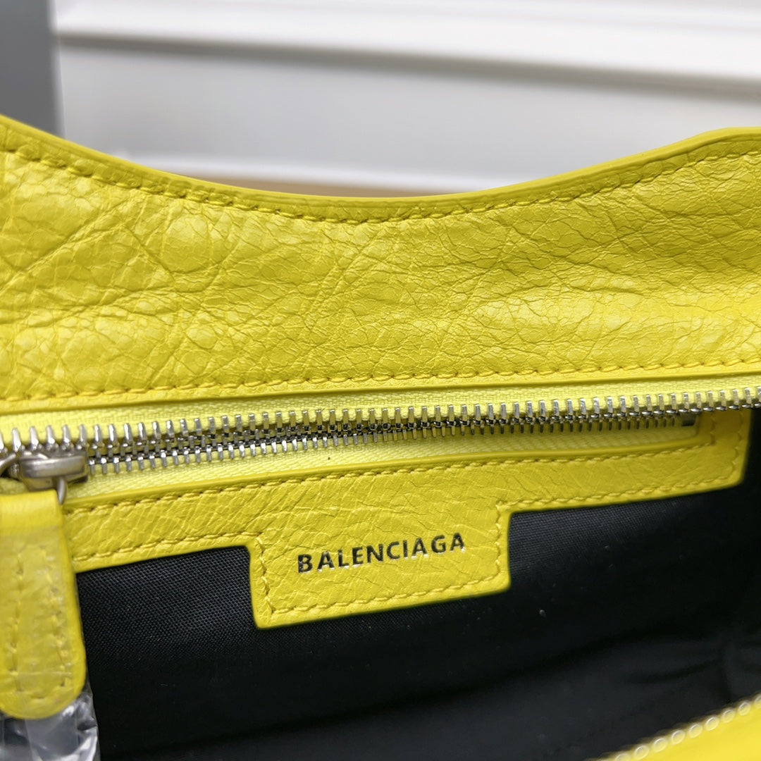 NEO CAGOLE 26 IN WATTLE YELLOW LAMBSKIN