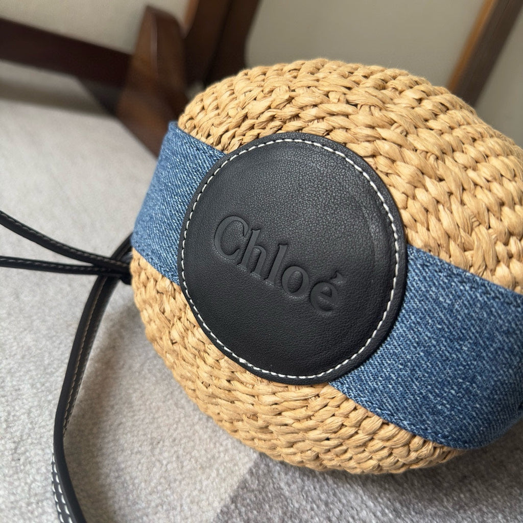 SMALL WOODY BASKET 17 IN NATURAL FIBERS BLUE DENIM BLACK CALFSKIN