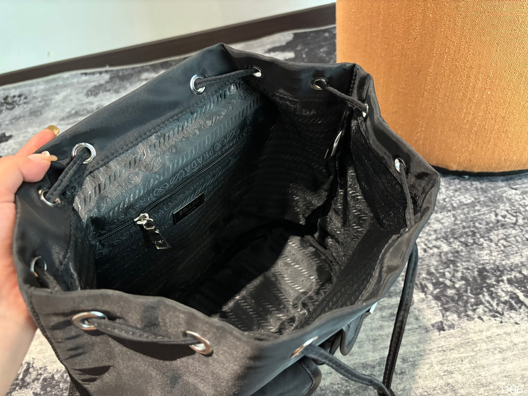PRA 32 BACKPACK IN BLACK RE-NYLON